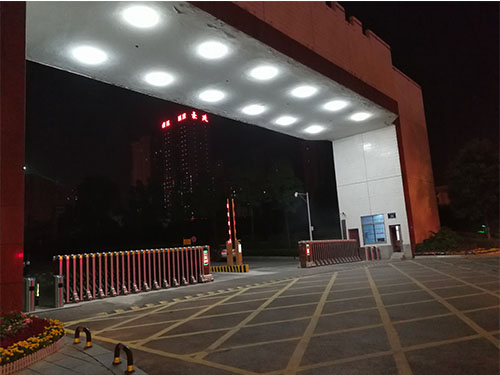 市委正大門電動門